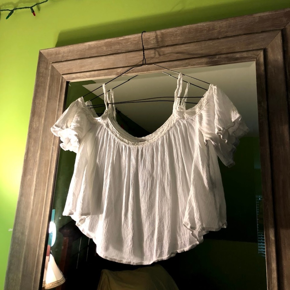 Forever 21 White Cold Shoulder Cropped Shirt